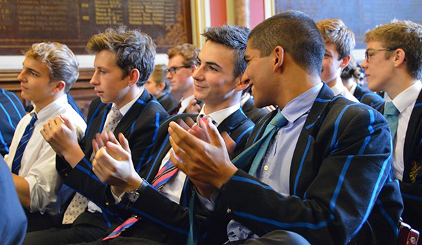 放弃高考出国留学,到英国去读本科怎么做? 本