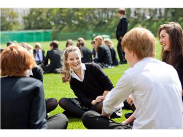 申请到英国高中名列前茅学校的成功案例分享