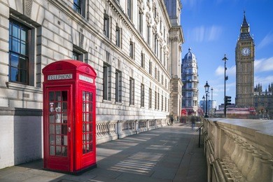 【留学生活】赴英留学的毕业生们，毕业后想留在英国工作，有哪些途径？