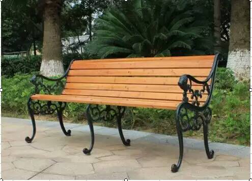 英国公园里的一道亮丽风景线 长椅 优越留学